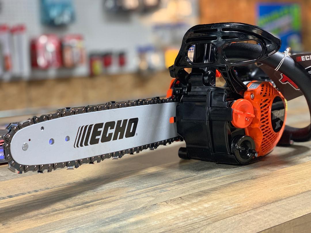 Who is the manufacturer of Echo chainsaws?