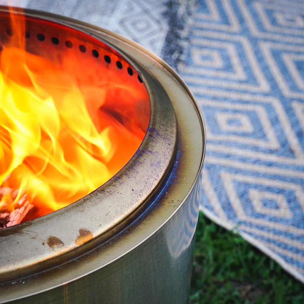 What is a smokeless fire pit