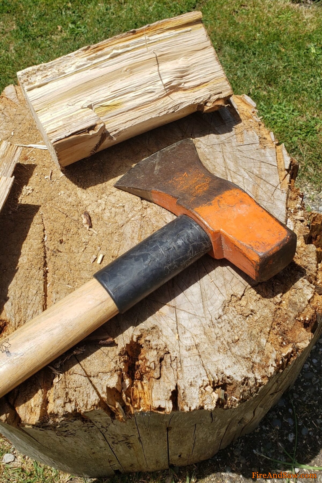 maul for splitting knotty firewood 