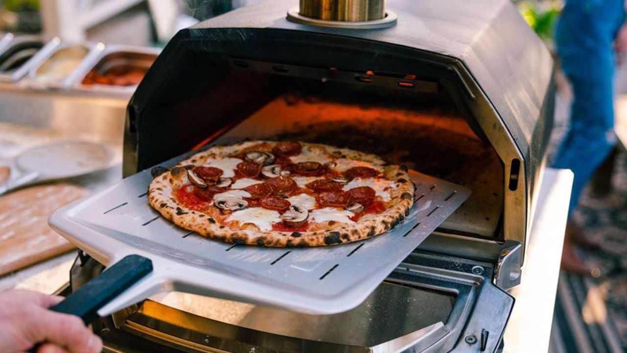 ooni karu multi fuel pizza oven review