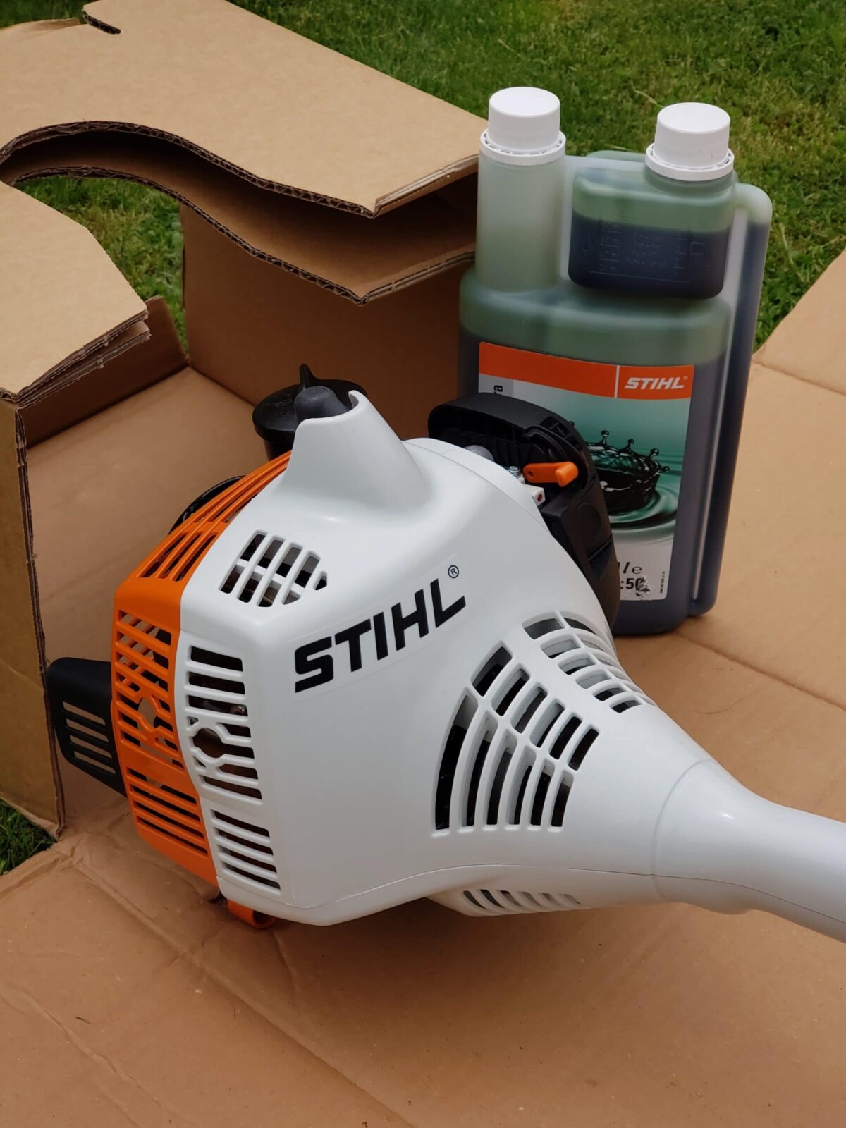 Rubicundo Estacionario rojo Stihl FS 45 Weed Eater Review 2023: I've Been Using It For 3 Months