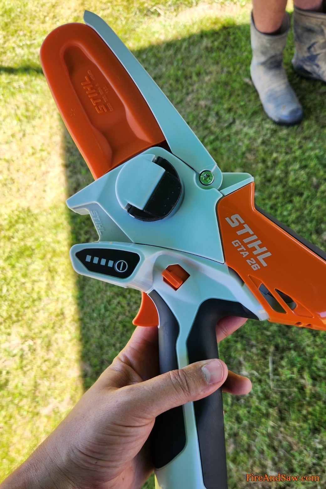 Saker Mini-Chainsaw Review (Canada) : u/Brampton_Gardener