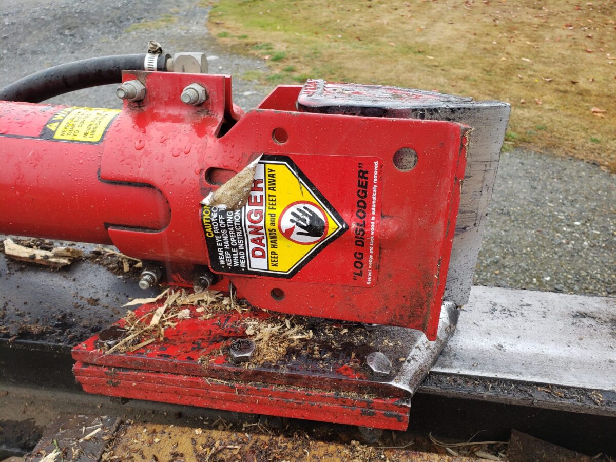 Yard machine log discount splitter