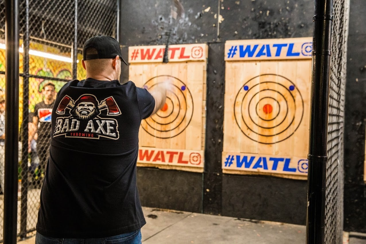 competitive axe throwing