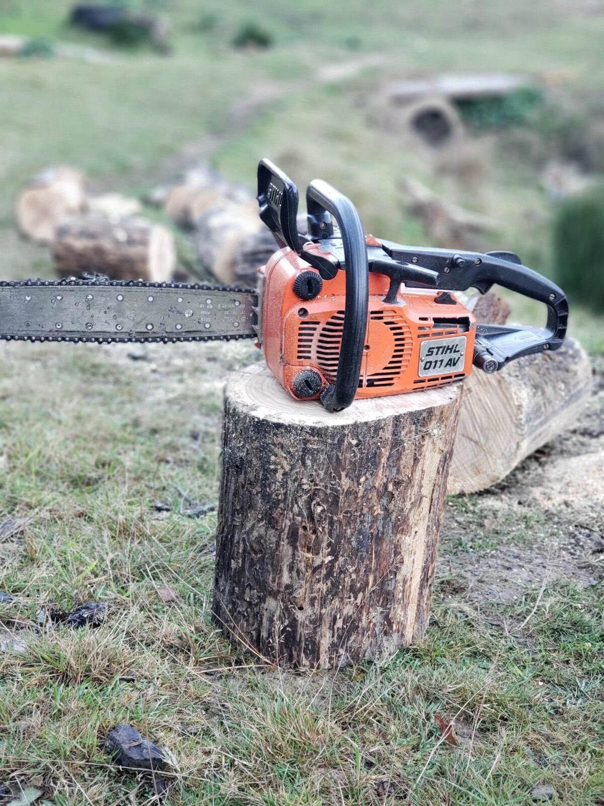 Stihl 011 AV Chainsaw Review 2023: Specs, Features, Price, Years Made