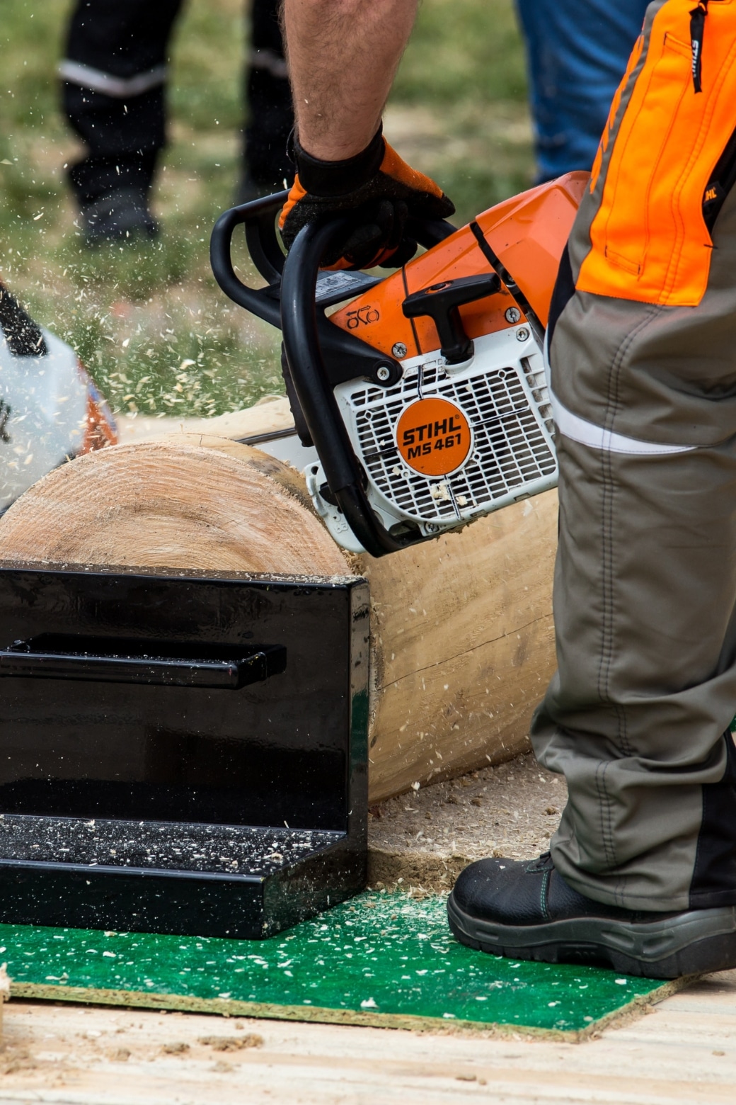 Professional Review of the Stihl 500i Chainsaw